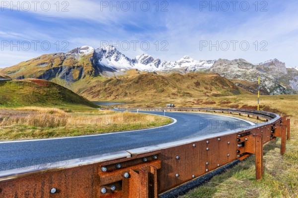 Road to border pas Little Saint Bernard (Col du Petit Saint-Bernard), valley Aostatal, Region Vallée d'Aoste, Grajischen Alps, Switzerland, Europe