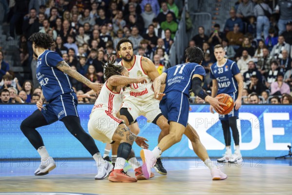 Easy Credit BBL, Basketball Bundesliga, 2024/25 season, matchday 13: MLP Academics Heidelberg against FC Bayern Munich Basketball in the SAP Arena Mannheim
