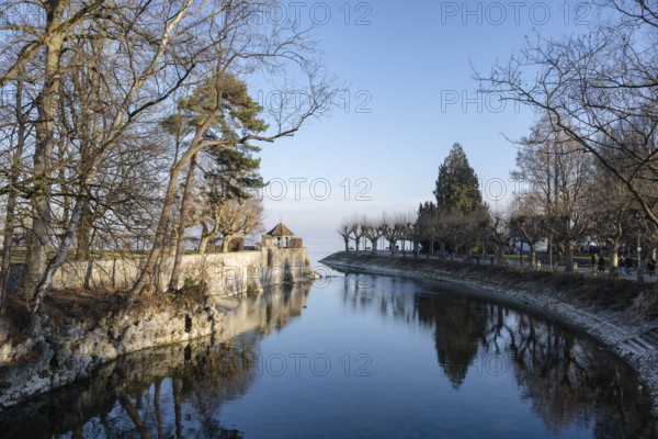 The island canal on the shore of Lake Constance and the Constance funnel, Dominican Island on the left, the city garden on the right, district of Constance, Baden-Württemberg, Germany, Europe