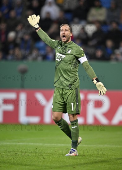 Goalkeeper Oliver Baumann TSG 1899 Hoffenheim (01) Gesture Gesture shouts, screams, DFB Cup, PreZero Arena, Sinsheim, Baden-Württemberg, Germany, Europe