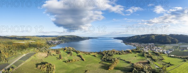 Aerial view, panorama of the Stockach Aach estuary with autumnal vegetation at the northwest bay of Lake Überlingen, on the left the village of Ludwigshafen, on the right the village of Bodman with the Bodanrück, Lake Constance, Constance district, Baden-Württemberg, Germany, Europe