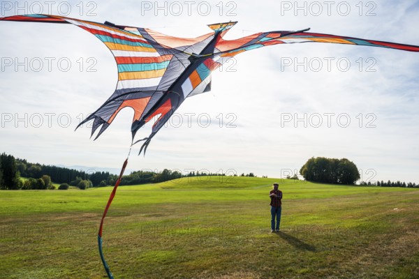 Large stunt kite, Hütten, Rickenbach, Hotzenwald, Southern Black Forest, Black Forest, Baden-Württemberg, Germany, Europe
