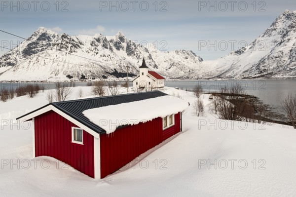 Sildpollnes Church in winter, Sildpollneset Peninsula, Austvågøya, Lofoten, Norway, Europe