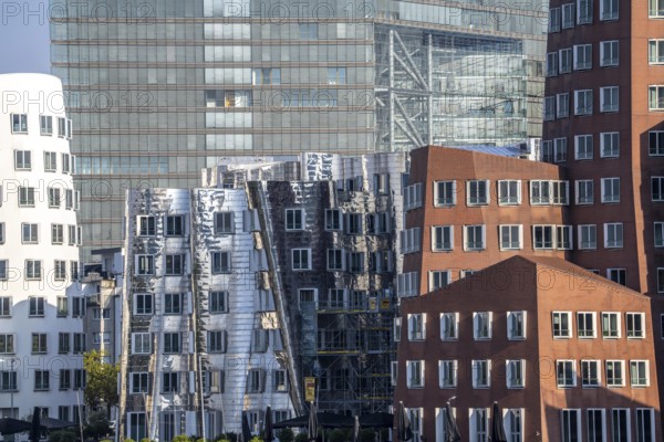 Düsseldorf Media Harbour, Gehry buildings, facade of the Stadttor building, North Rhine-Westphalia, Germany, Europe