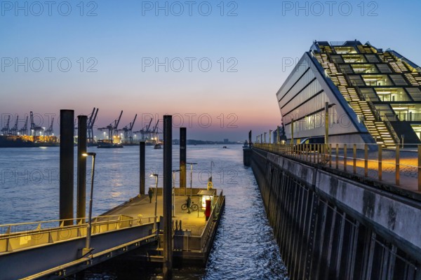 Port of Hamburg, Elbe, shipping traffic, Hadag harbour ferry Docklands landing stage, Docklands building, Hamburg, Germany, Europe