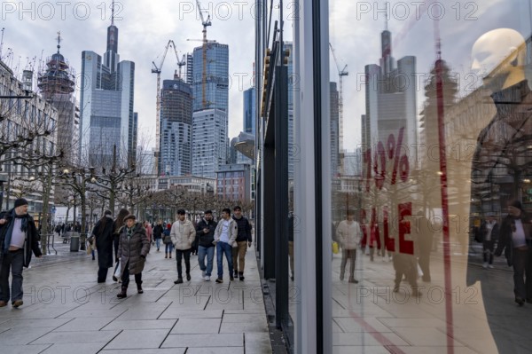 Zeil shopping street, pedestrian zone, winter weather, city centre skyline, sale, banking district, people shopping, Frankfurt am Main, Hesse, Germany, Europe