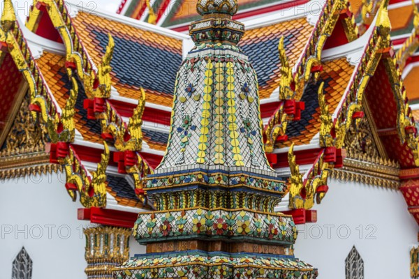 Ornate building at Wat Pho Temple, Buddhism, religion, world religion, art, architecture, architecture, culture, believing, faith, peace, Asian, building, sacred building, travel, holiday, tourism, palace, tradition, traditional, decoration, decorated, facade, tower, house of prayer, building, attraction, landmark, ornate, pomp, splendid, colourful, form, architectural style, history, cultural history, Bangkok, Thailand, Asia