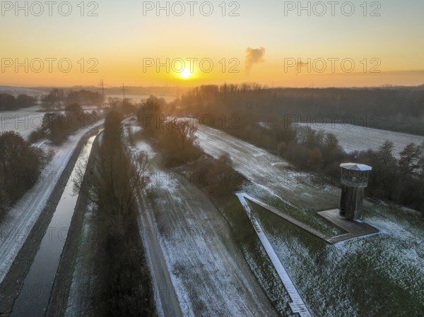Recklinghausen, Castrop-Rauxel, North Rhine-Westphalia, Germany, EMSCHERLAND winter landscape, here at the Kawamata Tower, Walkway and Tower observation tower, EMSCHERLAND is a 37-hectare water and nature adventure park at the water crossroads of the Rhine-Herne Canal and the renaturalised Emscher on the city limits of Recklinghausen and Castrop-Rauxel. EMSCHERLAND will also be a garden of the future for the International Garden Exhibition 2027. Before the renaturalisation, the Emscher river system was an open, above-ground wastewater channel, mixed water channel with surface water and wastewater, Europe