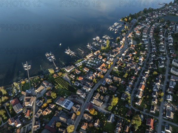 Aerial view, top down view of the village Bodman on the shore of the Überlinger See the northwestern part of the Lake Constance, Bodman-Ludwigshafen, Landkreis Konstanz, Baden-Württemberg, Germany, Europe
