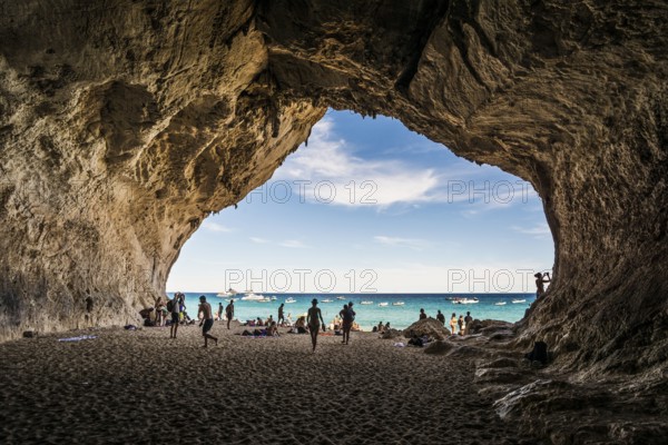 Cave and beach, Cala Luna, Gulf of Orosei National Park, Parco Nazionale del Gennargentu e del Golfo di Orosei, Baunei, Nuoro, Sardinia, Italy, Europe