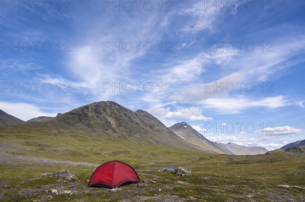 Tent in mountain landscape, Sarek National Park, World Heritage Laponia, Norrbotten, Lapland, Sweden, Sweden, Scandinavia, Europe