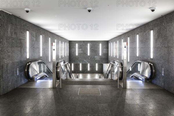 Tunnel subway illuminated with LED light with escalators to the Museumsinsel underground station, Berlin, 07/02/2025, Berlin, Berlin, Germany, Europe