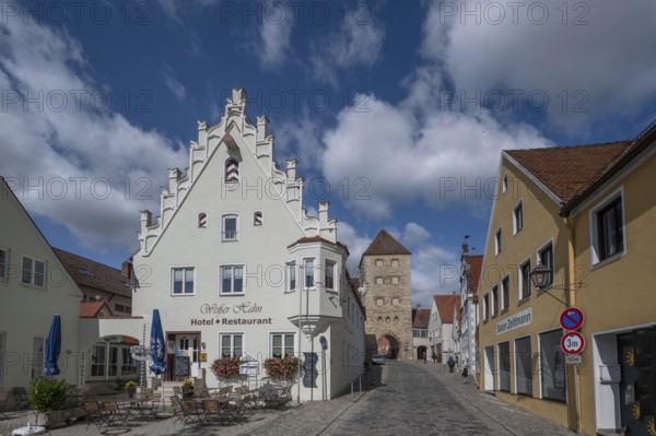 Gasthaus zum Weißen cock, historic house mid 16th century, modern extension, behind the Amerbacher Tor, built around 1350, Wemding, Swabia Bavaria, Germany, Europe