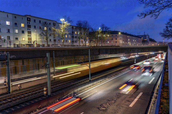 The Hausackerbrücke, inner-city road bridge over the A40 motorway and the U18 light rail line, between Essen-Frohnhausen and Holsterhausen, extensively renovated in 2018, is already dilapidated again and has to be demolished, to be rebuilt in 2026, for which the A40 motorway and the tram line must be closed, North Rhine-Westphalia, Germany, Europe