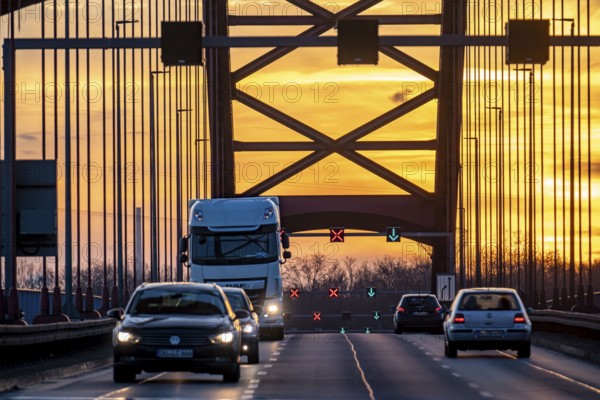 Bridge of Solidarity, road bridge between the districts of Rheinhausen and Hochfeld, over the river Rhine, in Duisburg, North Rhine-Westphalia, Germany, Europe