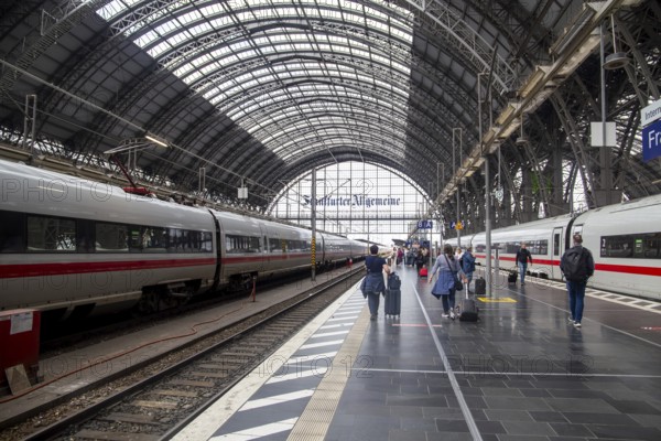 04 June 2024: Frankfurt Central Station with stopping ICE trains and lots of passenger traffic