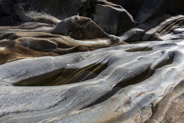 Rocks, rock structures, Verzasca River, near Lavertezzo, Verzasca Valley, Valle Verzasca, Canton Ticino, Switzerland, Europe