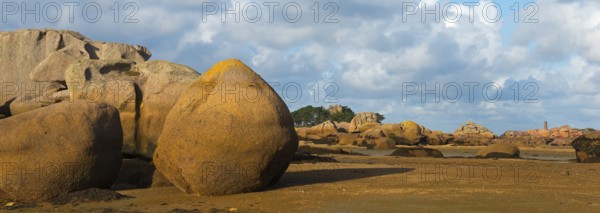 Large rocks on the beach under a cloudy blue sky, Baie de Sainte-Anne, Trégastel, Tregastel, Côte d'Armor, Brittany, France, Europe
