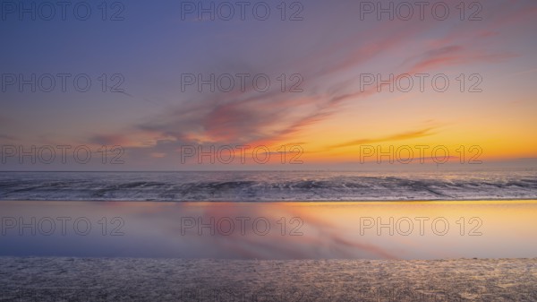 View of a tidal flat in the Wadden Sea at low tide at sunset, National Park, Unesco, World Natural Heritage, World Heritage, Lower Saxony, Wadden Sea, Cuxhaven, Lower Saxony, Germany, Europe