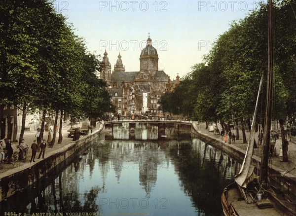 The Oudezijds Voorburgwal canal and the Sint Nicolaaskerk, St Nicholas Church, in Amsterdam, Holland, ca 1895, Historical, digitally restored reproduction from a 19th century original, Record date not stated