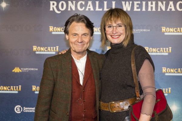 Wolfgang Bahro with his woman Barbara Bahro at the premiere of the 20th Original Roncalli Christmas Circus in Berlin's Tempodrom on 20 December 2024