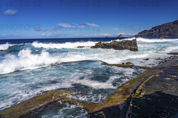 Natural swimming pool Piscina Natural La Maceta, El Hierro, Canary Islands, Spain, Europe