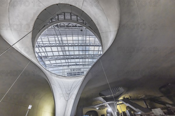 Impressions of the new Stuttgart 21 main station. The shell is finished, now it's time for the technical equipment. The 28 chalice-shaped columns supporting the roof of the underground through station are striking. Skylights with a diameter of around 21 metres provide daylight in the station. Stuttgart, Baden-Württemberg, Germany, Europe