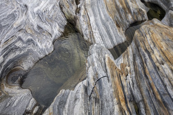 Rocks, rock structures, Verzasca River, near Lavertezzo, Verzasca Valley, Valle Verzasca, Canton Ticino, Switzerland, Europe