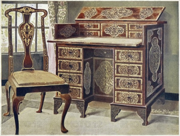 Furniture around the turn of the century 1900, Writing desk with walnut inlays (1910, 1911), Walnut inlaid writing-table (1910