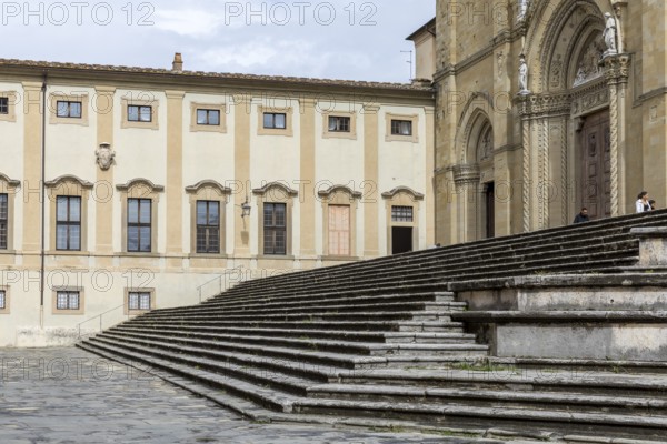 Cathedral steps at the cathedral, Arezzo, Tuscany, Italy, Europe