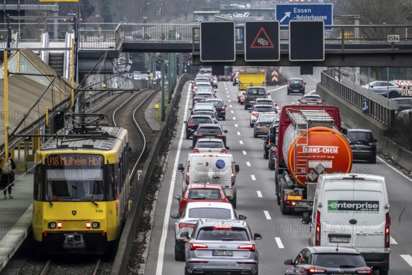 Traffic jam on the A40 motorway, in both directions, underground U18 in the middle lane, Friday, rush hour, view to the west, Essen, North Rhine-Westphalia, Germany, Europe