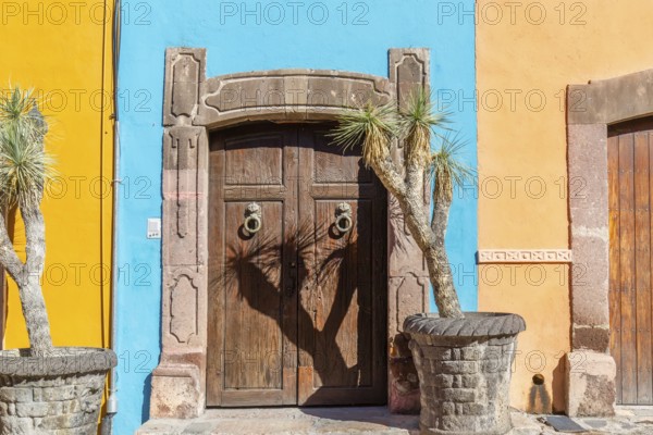 Mexico, Colorful buildings and streets of San Miguel de Allende in historic city center, Central America