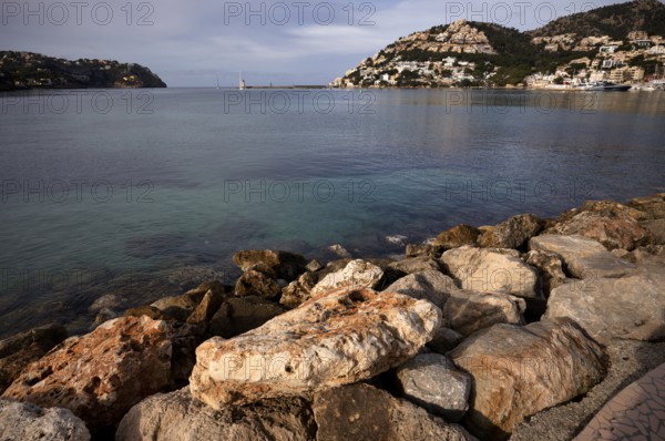 View from promenade to harbour Port d'Andratx, Majorca, Morning light, Balearic Islands, Balearic Islands, Spain, Europe