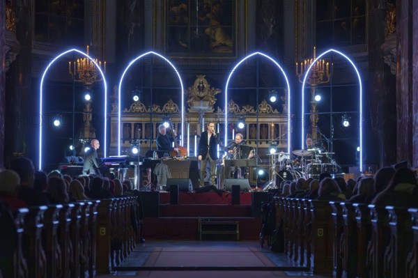 Till Brönner live on Silent Night - The Christmas Concert Tour at Berlin Cathedral on 20.12.2024