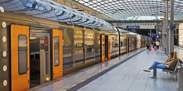 Cologne Bonn Airport railway station, Cologne Bonn Airport, Cologne, North Rhine-Westphalia, Germany, Europe