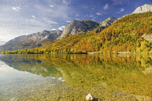 Grundlsee in autumn, salzkammergut, styria, Austria, Europe