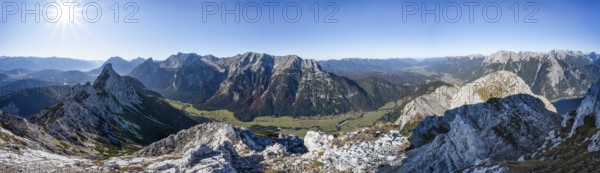 Panorama, view at the summit of the Große Arnspitze, mountain panorama with Karwendel Mountains and Arnplattenspitze, autumnal mountain landscape, near Scharnitz, Bavaria, Germany, Europe