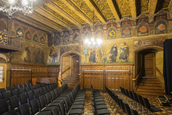 The Old Town Hall in Göttingen was built in several phases from 1270 and was the seat of the Göttingen City Council and administration until 1978. Town hall with murals, Göttingen cityscape, Göttingen, Lower Saxony, Germany, Europe