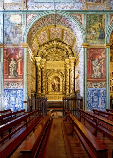 Church of São João Evangelista, Igreja do Colégio, Jesuit College, Jesuit Church, interior view of the Chapel of St Michael, Funchal, Madeira, Portugal, Europe