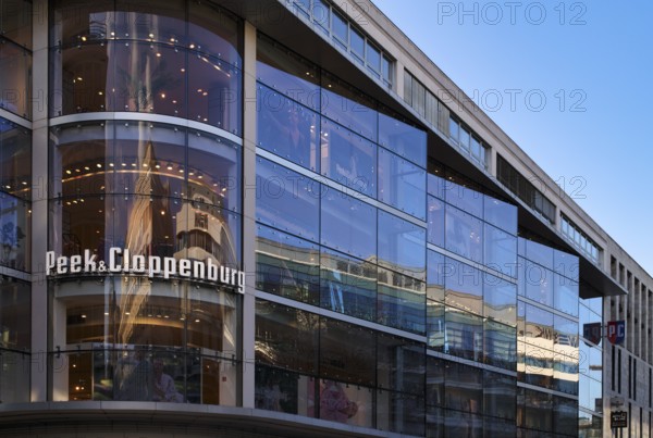 Peek & Cloppenburg, Department shop chain, Logo, Königsstraße, Stuttgart, Baden-Württemberg, Germany, Europe