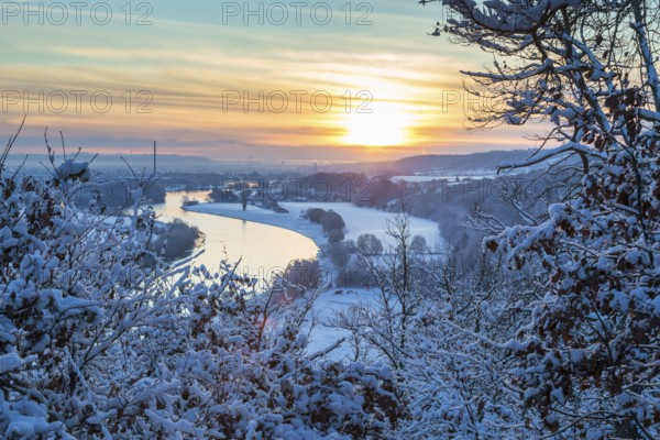 Sunrise at the Scharfenberg viewpoint on a winter morning, view of the Elbe valley as far as Dresden, Saxony, Germany, Europe
