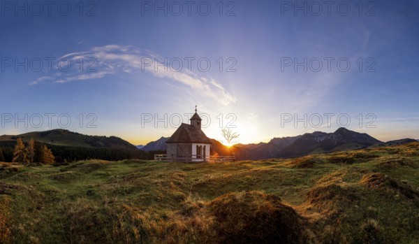 Sunrise on the Postalm with the Postalm chapel, Osterhorn group, Salzkammergut, Salzburg province, Austria, Europe