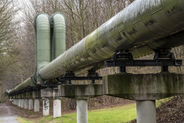Iqony district heating pipes in Gelsenkirchen, U-shaped expansion bend for length compensation through expansion of the pipe material at different temperatures, North Rhine-Westphalia, Germany, Europe