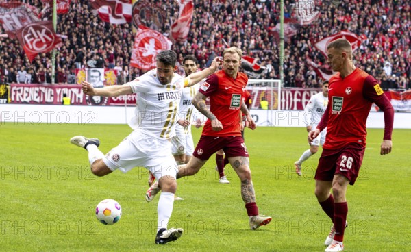 20.04.2024, Football 2nd Bundesliga, Season 2023/24, Matchday 30: 1 FC Kaiserslautern vs SV Wehen Wiesbaden (1:1)