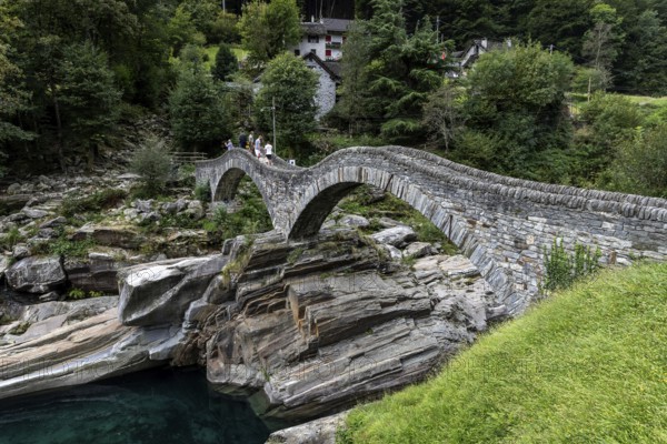 Old Roman bridge Ponte dei Salti over Verzasca, Lavertezzo, Verzasca Valley, Valle Verzasca, Canton Ticino, Switzerland, Europe