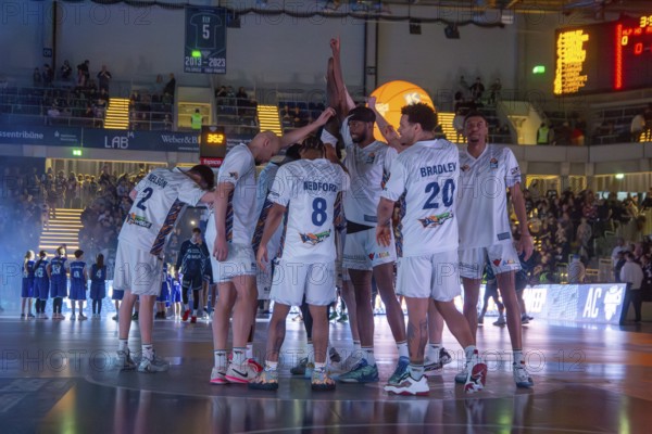 16.03.2024, SNP-Dome Heidelberg: The Rostock Seawolves team ahead of their visit to Academics Heidelberg on matchday 24 of the 2023/24 season