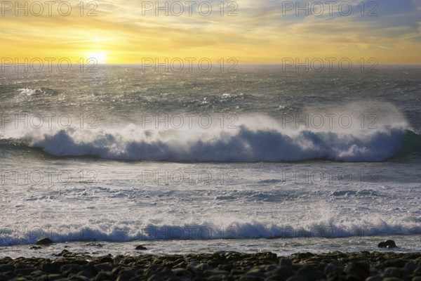 Surf on the west coast, black lava coast, coastline, sunset, El Golfo, Yaiza, Lanzarote, Spain, Europe