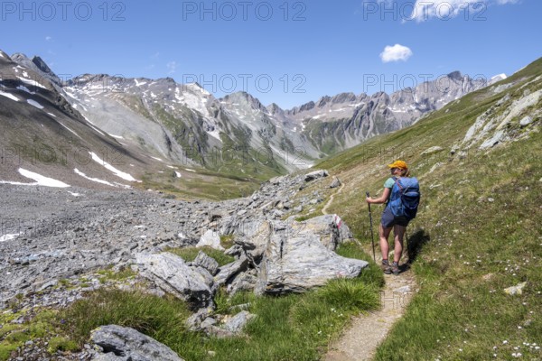 Hiker on the Lasörling High Trail, Lasörling Group, Hohe Tauern National Park, East Tyrol, Austria, Europe