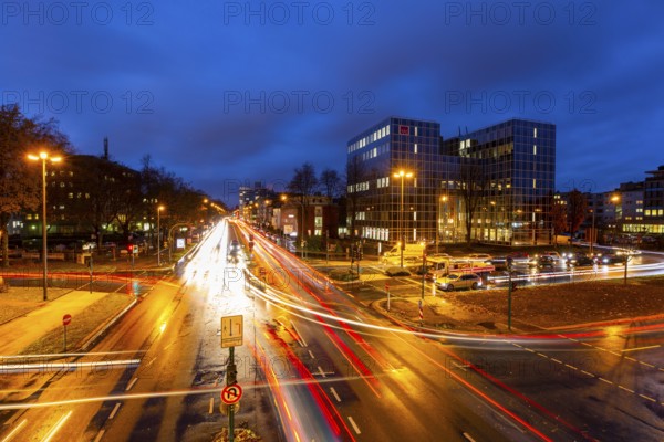 Bundesstrasse B224, Alfredstrasse, in Essen Rüttenscheid, evening rush hour traffic, this area would also be affected by a diesel driving ban, Essen, North Rhine-Westphalia, Germany, Europe