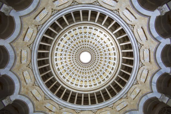Dome, monument Befreiungshalle Kehlheim, round hall with dome, 45 m high, 29 m diameter, classicism, built 1842 to 1863 by Friedrich von Gärtner and Leo von Klenze, Michelsberg, Kelheim, Lower Bavaria, Bavaria, Germany, Europe